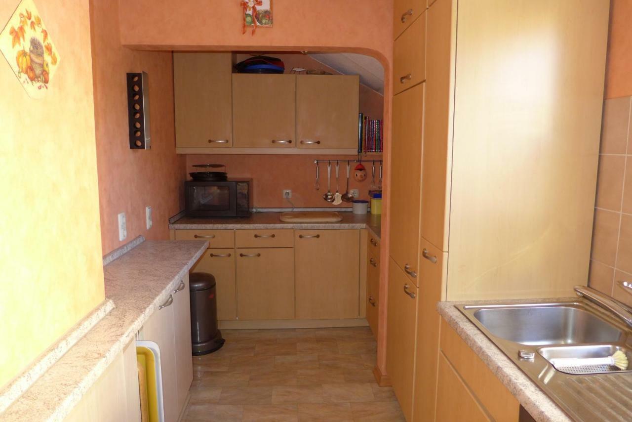 Messe CGN/DUS Großräumige Wohnung in guter Verkehrslage Leverkusen Exterior foto